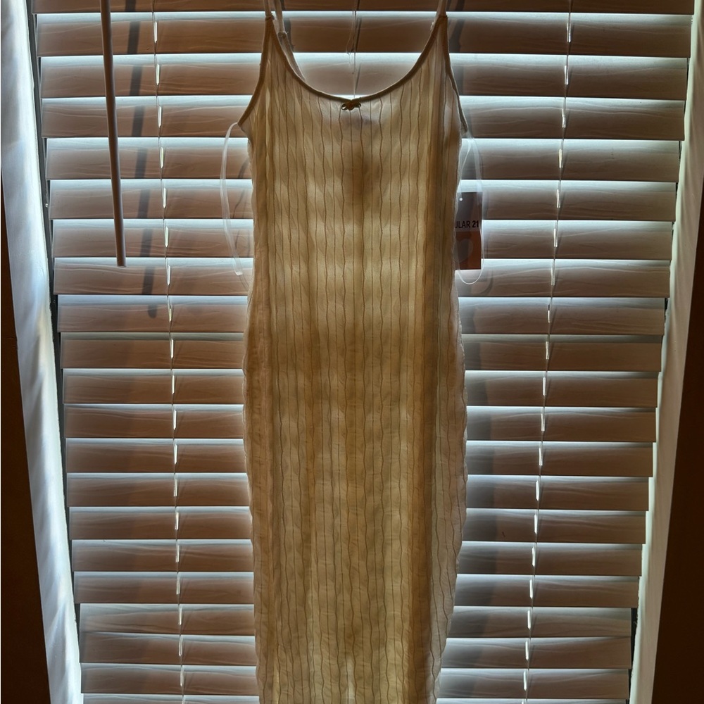 Elegant Cream Ribbed Dress
